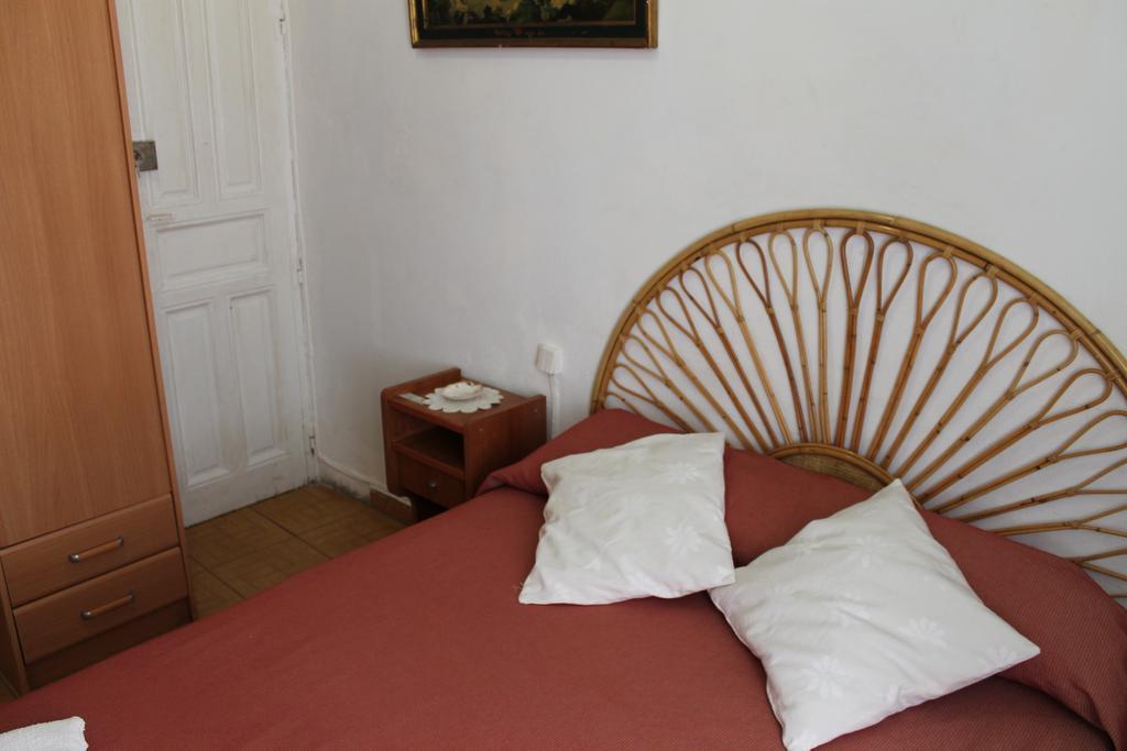 Hostal Graciela Madrid Extérieur photo