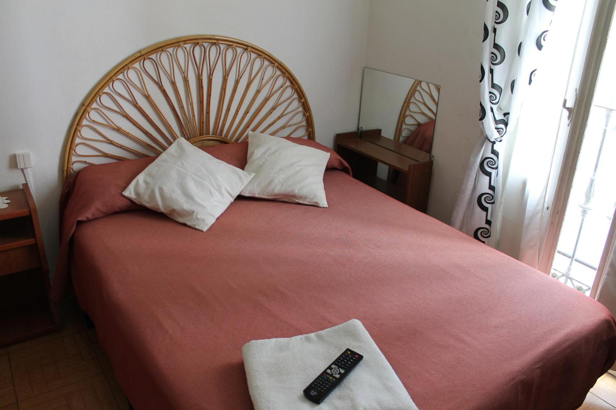 Hostal Graciela Madrid Extérieur photo
