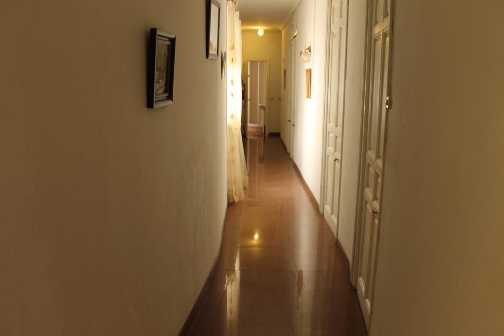Hostal Graciela Madrid Extérieur photo