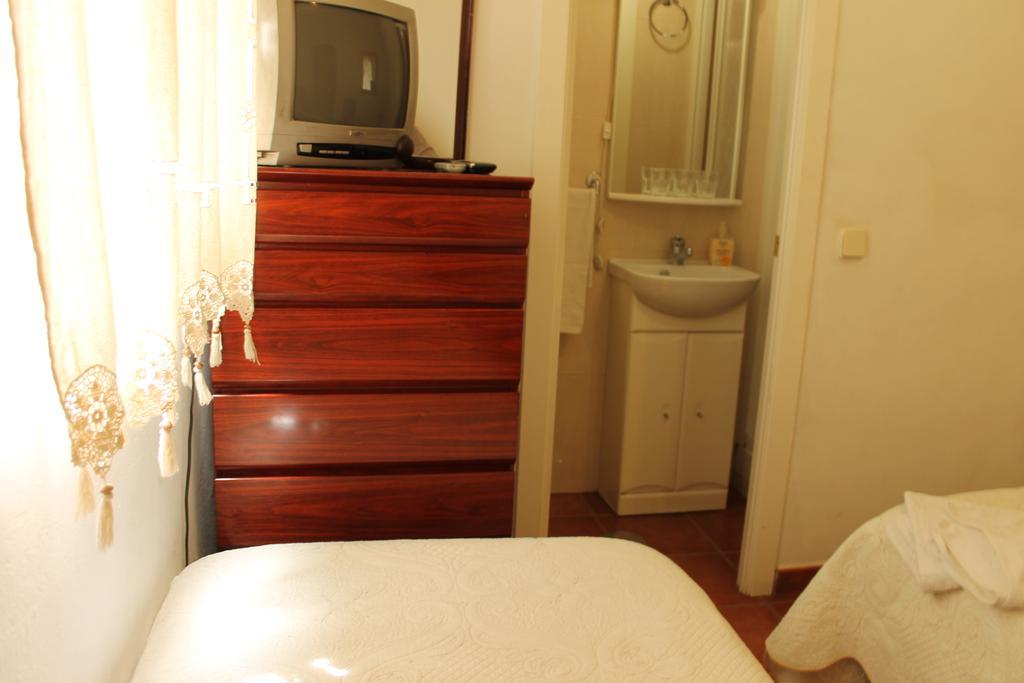 Hostal Graciela Madrid Extérieur photo
